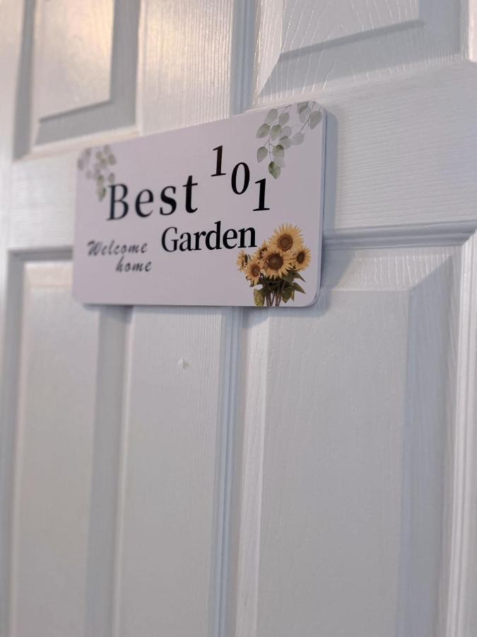Best Garden House&3 Mins Bus Station Close C-Train&Free Parking คาลการี ภายนอก รูปภาพ